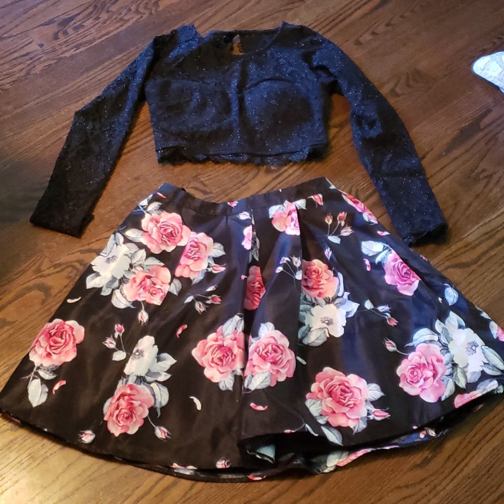 2 piece skirt and lace crop top